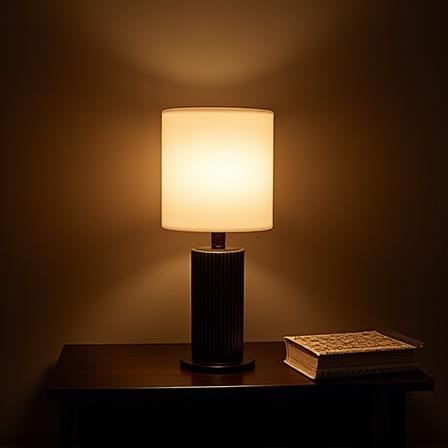 Lampada da tavolo di design con motivi Art Déco